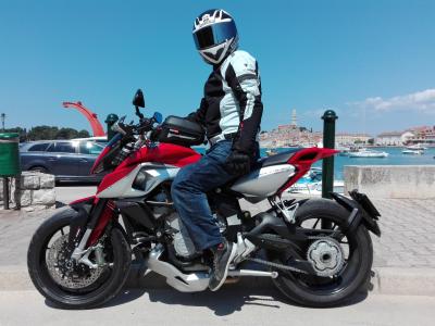 Modeka Breeze nyári motoros kabát teszt képe